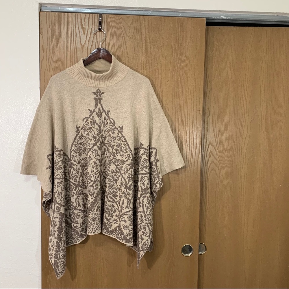 SOLD PERUVIAN CONNECTION Jewel Ethnic Poncho - Picture 8 of 8